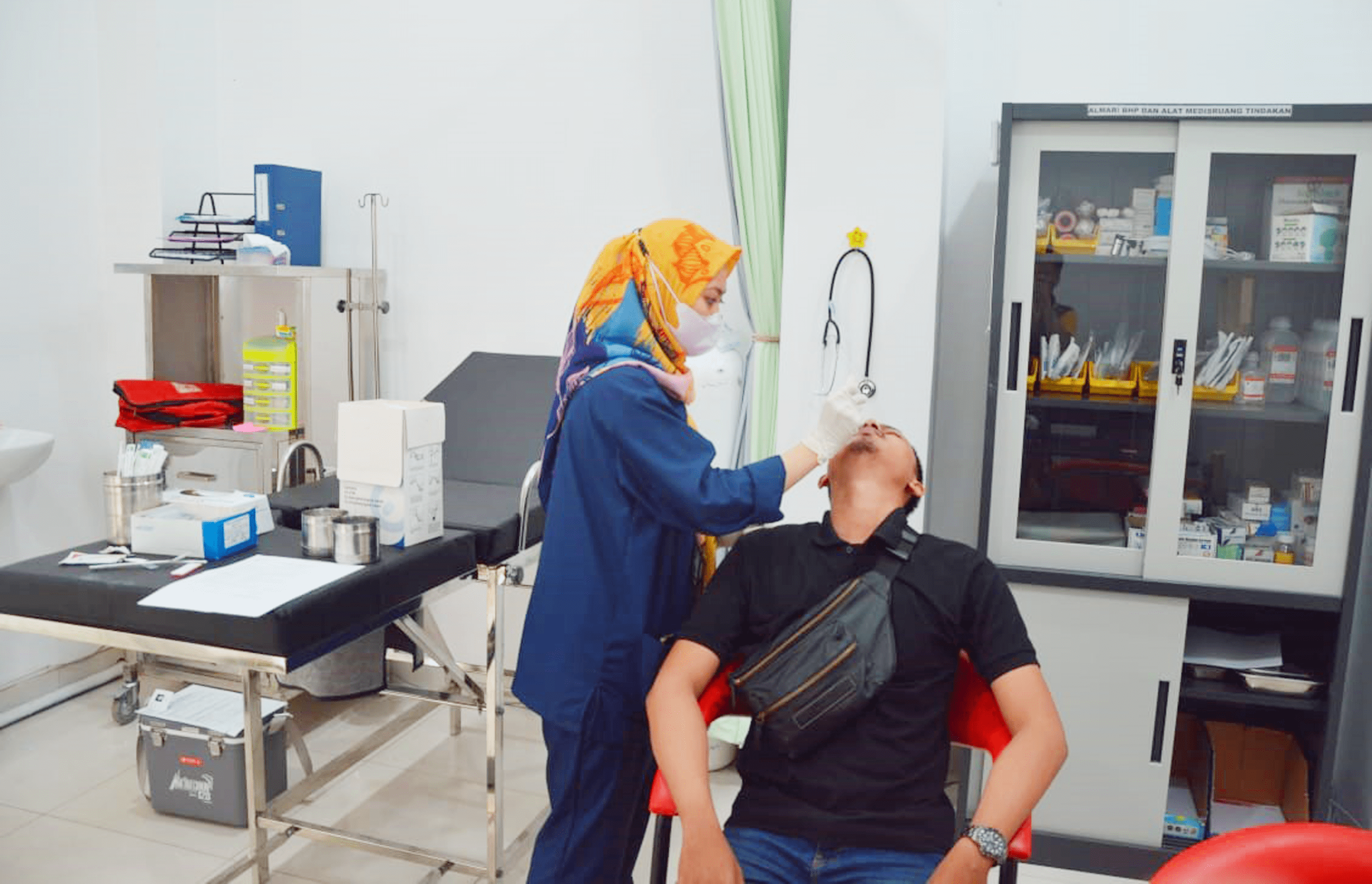 klinik PMI Kota Cirebon KSR PMR donor darah vaksin red cross Indonesia by WINSONMEDIA jasawebcirebon.com baliwebservices.com